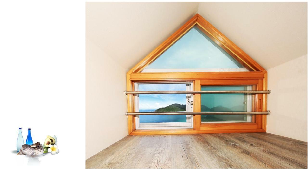 Tongyeong Paper Island Pension Exterior foto